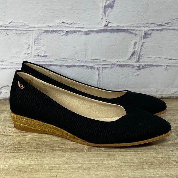 Viscata Black Canvas Espadrille Low Wedge Shoes Women's 38 US 7 Pointed Toe - Picture 1 of 8